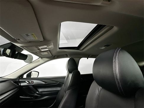 Used 2022 MAZDA CX-9 Touring Plus image 18