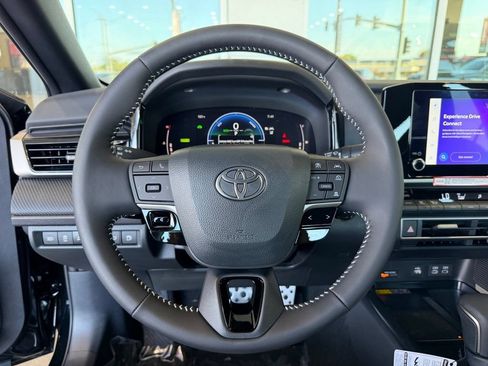 Certified 2026 Toyota Camry SE FWD image 24