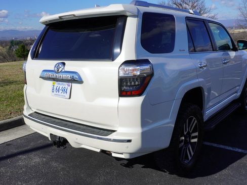 Used 2019 Toyota 4Runner Limited image 9