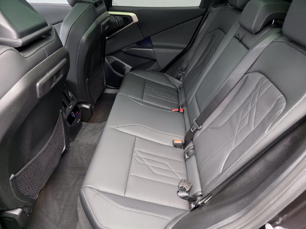 Certified 2025 BMW X3 xDrive30i w/ Convenience Package AWD/4WD image 14