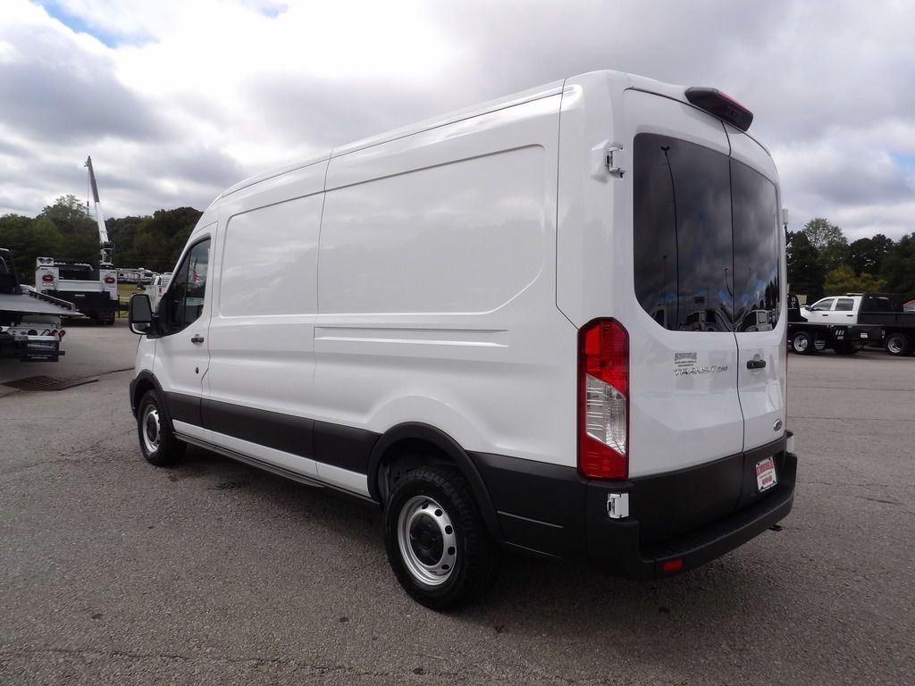 Used 2016 Ford Transit 250 148 Medium Roof RWD image 4