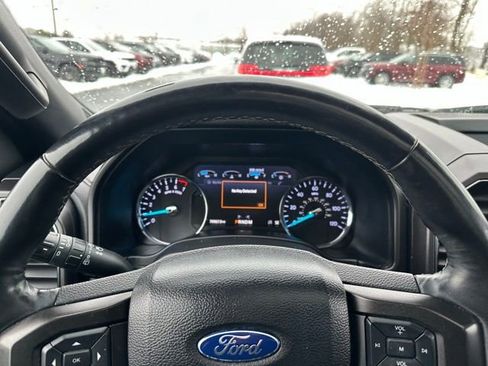 Used 2020 Ford Expedition Limited image 22