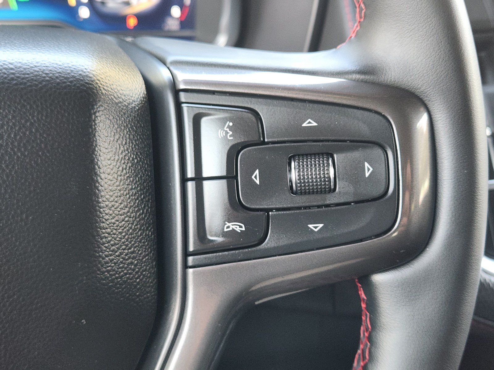 Used 2023 Chevrolet Tahoe RST RWD image 25