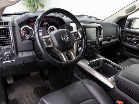 Used 2016 RAM 1500 Laramie w/ Convenience Group AWD/4WD image 6