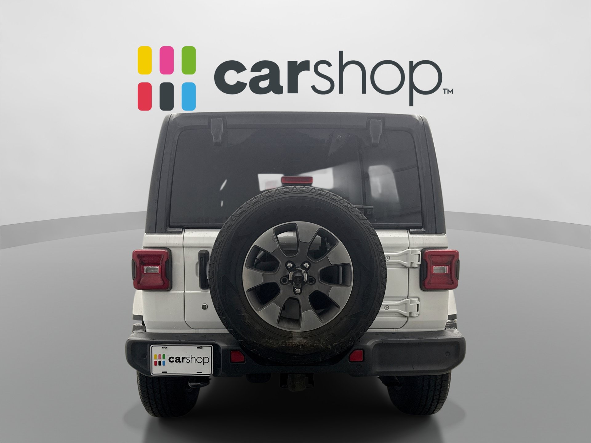 Used 2019 Jeep Wrangler Unlimited Sahara w/ Dual Top Group AWD/4WD image 4