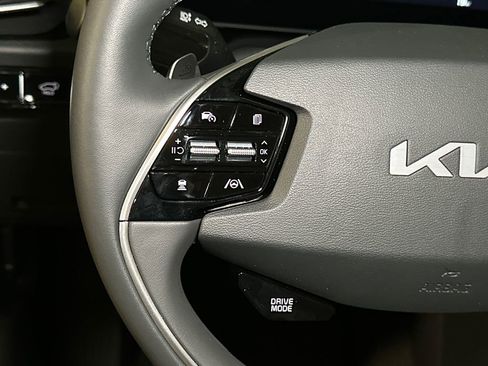 New 2026 Kia Niro Wind FWD image 24