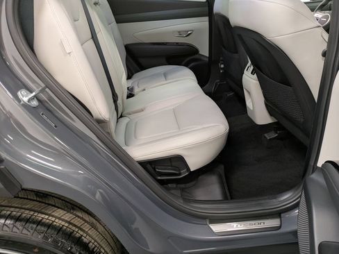 Used 2025 Hyundai Tucson Limited AWD/4WD image 26