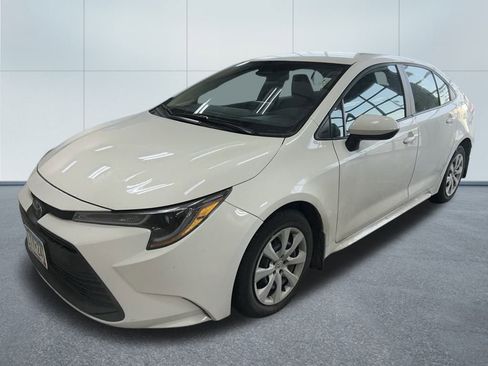 Used 2024 Toyota Corolla LE image 7