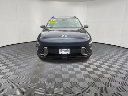 Used 2024 Hyundai Kona SEL w/ Convenience Package AWD/4WD image 2