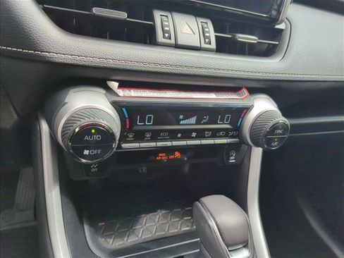 Certified 2025 Toyota RAV4 XLE Premium AWD/4WD image 18