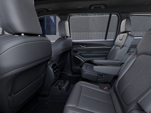 New 2026 Jeep Grand Cherokee L Limited AWD/4WD image 23