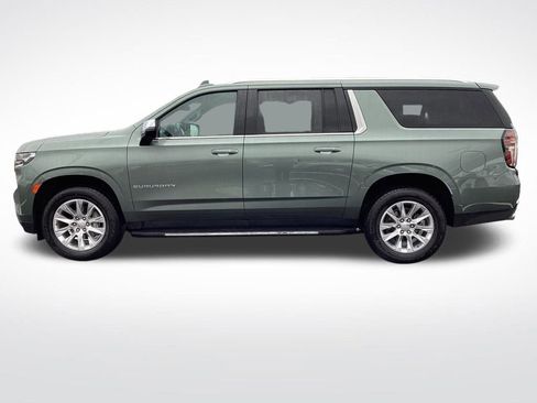 Used 2023 Chevrolet Suburban Premier image 6
