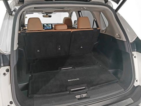 Used 2023 Nissan Rogue Platinum w/ Platinum Premium Package AWD/4WD image 8