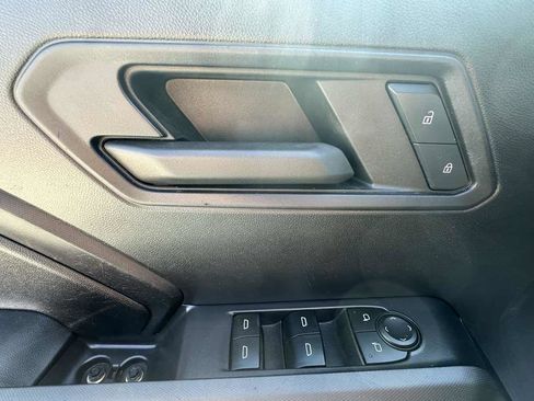 Used 2023 Chevrolet Colorado W/T image 11