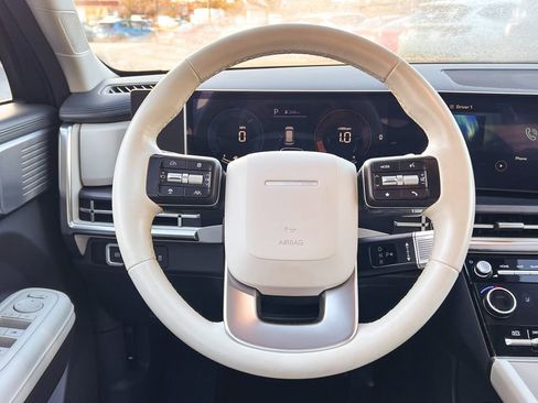 Certified 2025 Hyundai Santa Fe SEL image 19