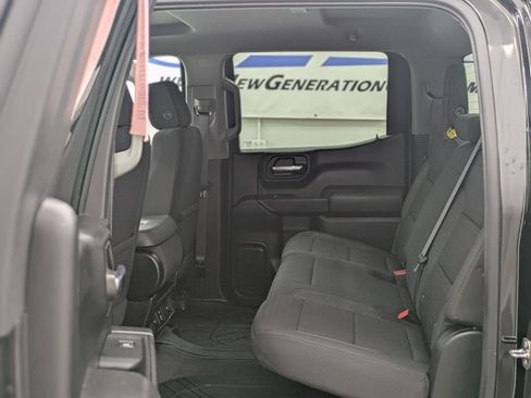 Used 2024 Chevrolet Silverado 1500 Custom image 9