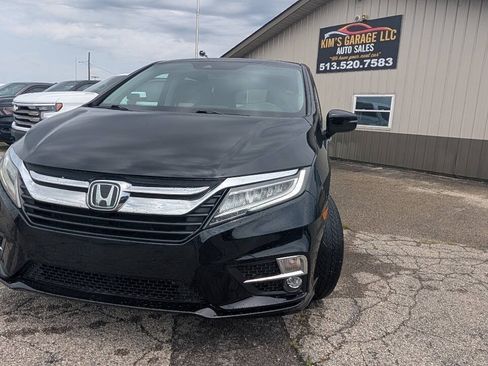 Used 2019 Honda Odyssey Touring image 3
