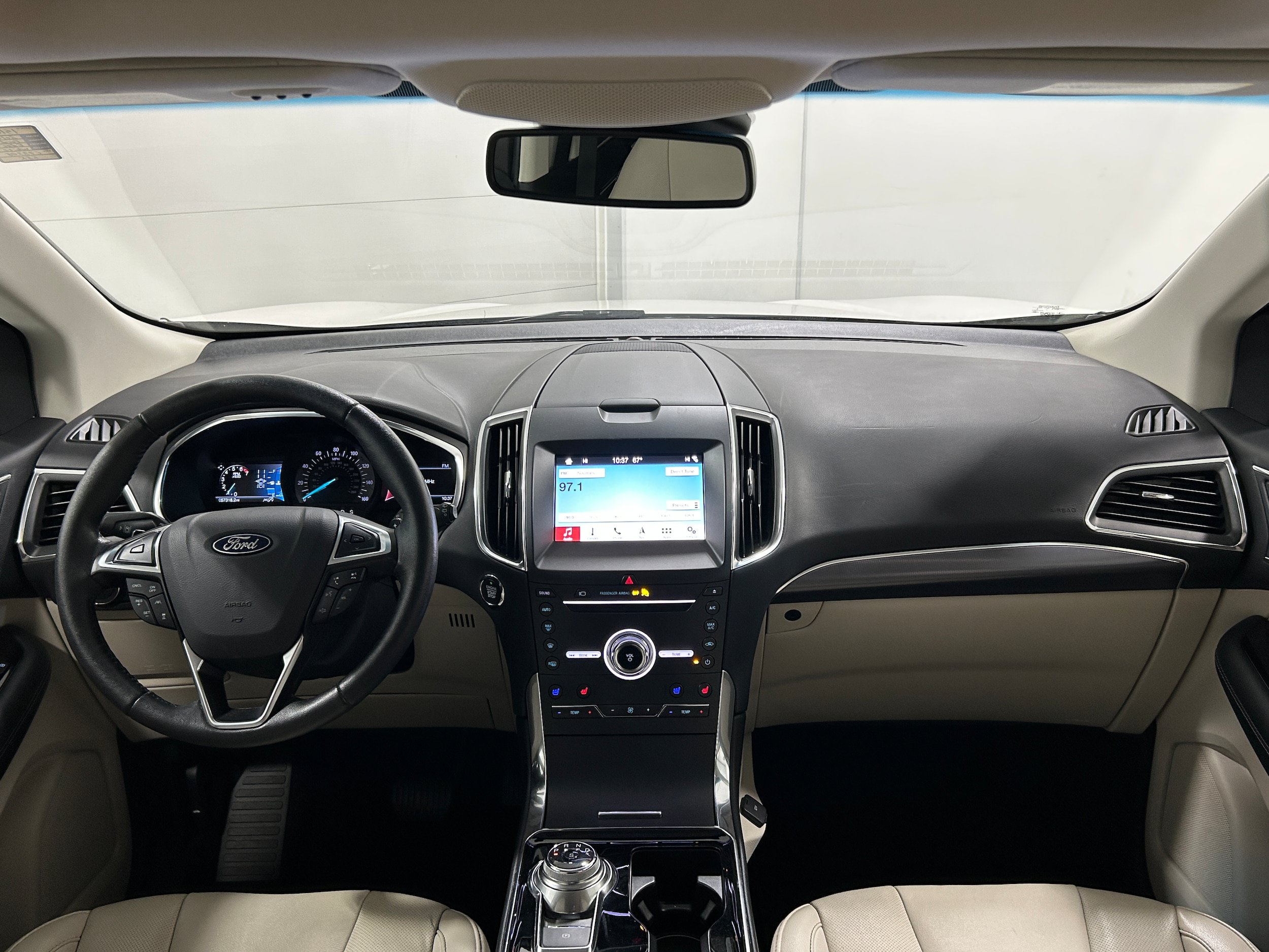 Used 2019 Ford Edge Titanium w/ Equipment Group 301A AWD/4WD image 16