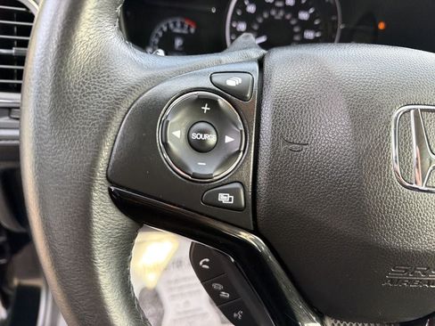 Used 2021 Honda HR-V EX-L image 19