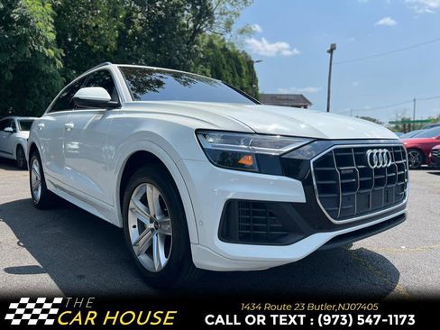 Used 2021 Audi Q8 Premium image 6