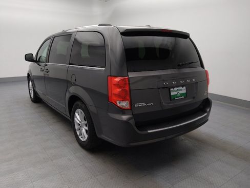 Used 2019 Dodge Grand Caravan SXT FWD image 5
