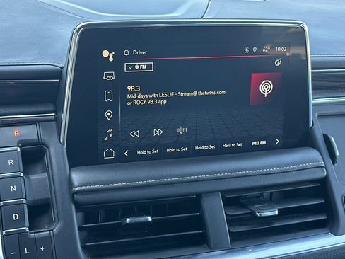 Used 2023 GMC Yukon XL SLT image 25