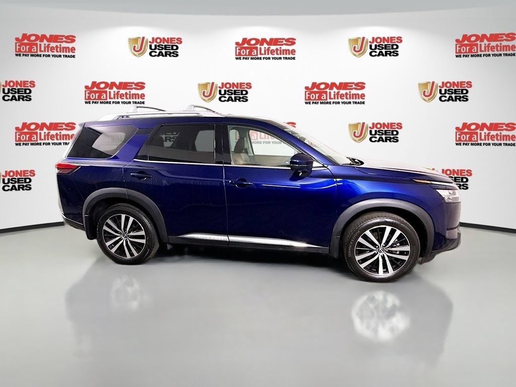 Certified 2024 Nissan Pathfinder Platinum w/ Cargo Package AWD/4WD image 20