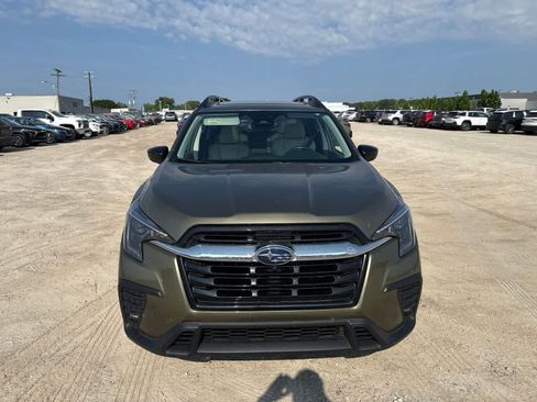 Used 2024 Subaru Ascent Limited w/ Technology Package AWD/4WD image 10