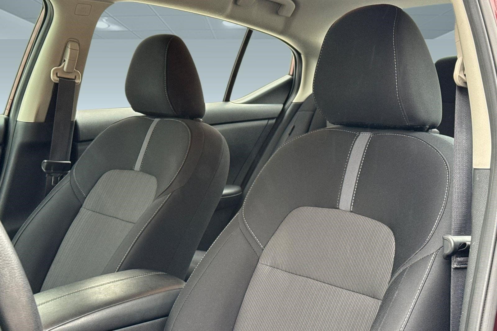 Used 2024 Nissan Sentra SV FWD image 25