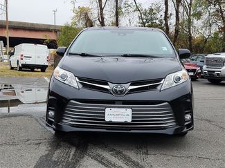 Used 2020 Toyota Sienna XLE video 2