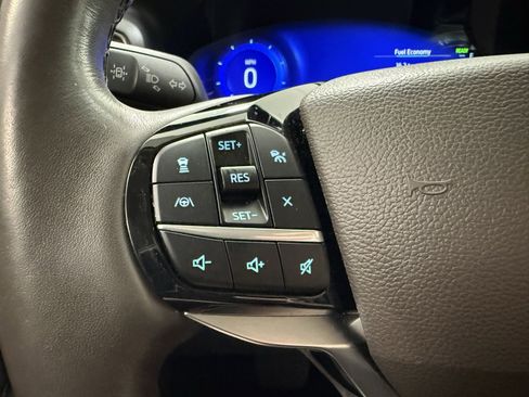 Used 2023 Ford Explorer Platinum w/ Technology Package image 19