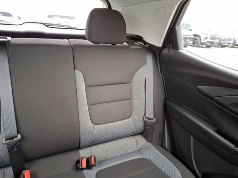 Used 2022 Chevrolet TrailBlazer LT w/ Convenience Package image 15