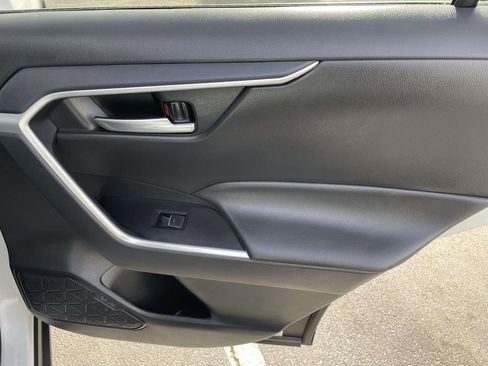 Used 2025 Toyota RAV4 XLE w/ Convenience Package image 44