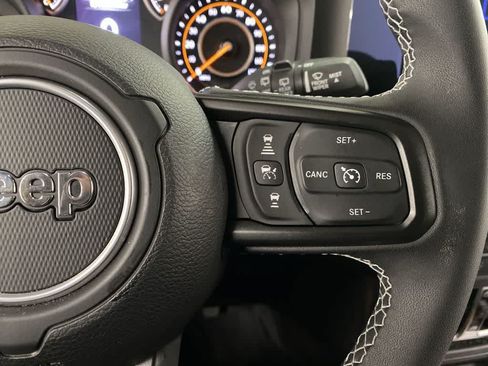 Used 2025 Jeep Wrangler Unlimited Sport AWD/4WD image 21