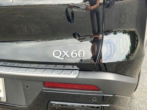 Certified 2023 INFINITI QX60 Luxe w/ Cargo Package AWD/4WD image 24
