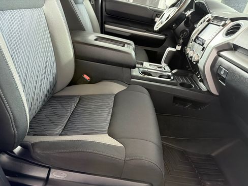 Used 2017 Toyota Tundra SR5 AWD/4WD image 22