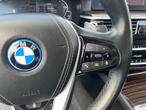 Used 2023 BMW 530e xDrive 530e iPerformance image 40