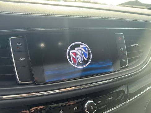 Used 2022 Buick Enclave Essence w/ Experience Buick Package image 16