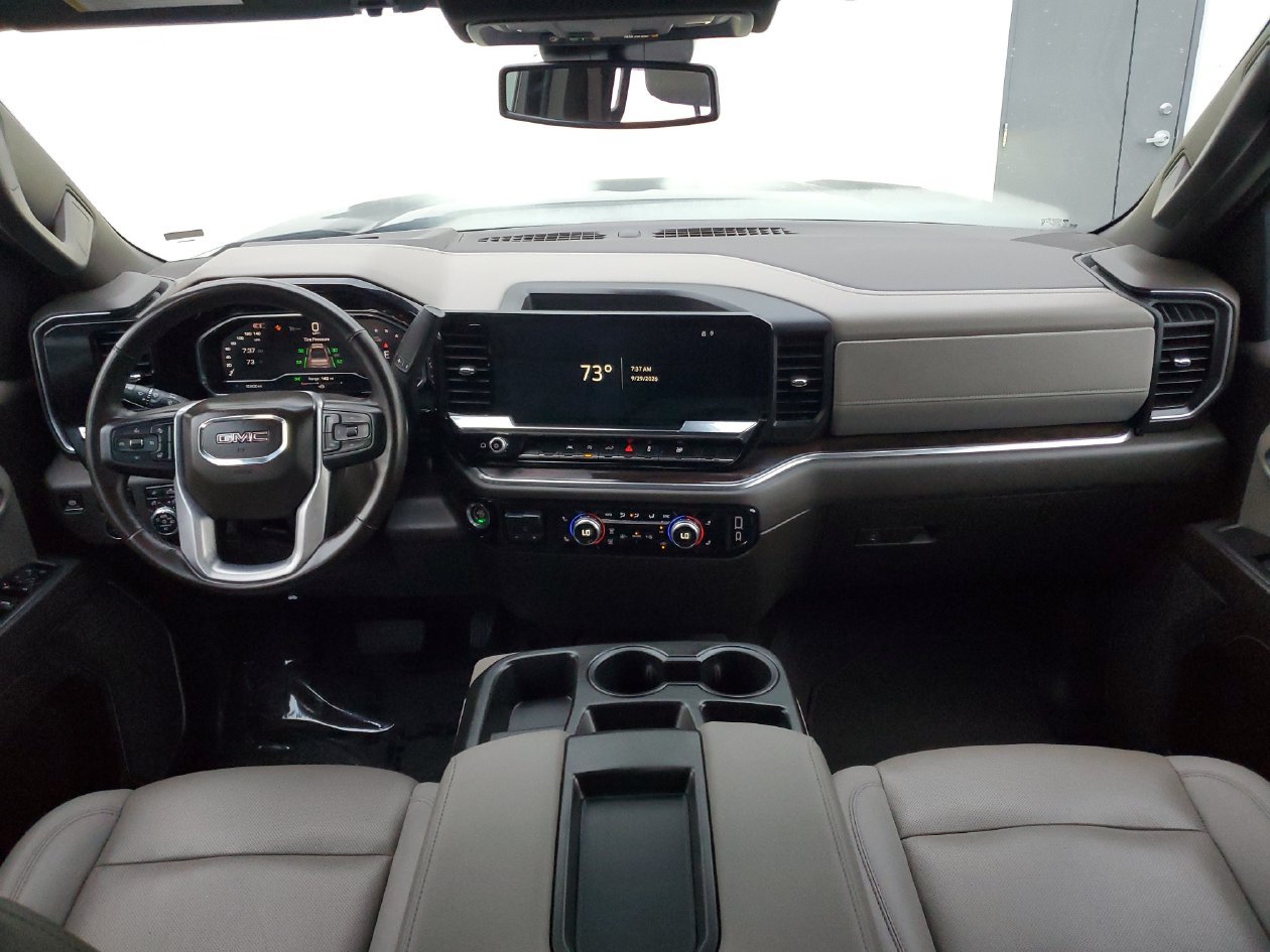 Used 2025 GMC Sierra 1500 SLT RWD image 12