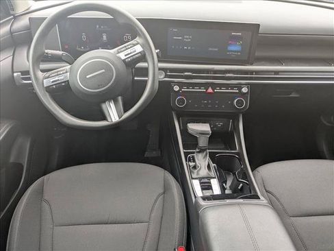 Used 2025 Hyundai Tucson SEL FWD image 16