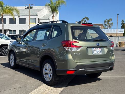 Used 2021 Subaru Forester AWD/4WD image 7