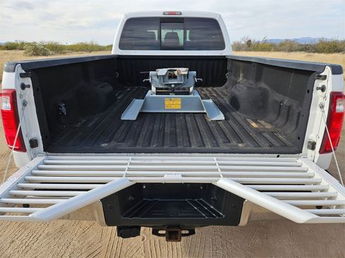 Used 2012 Ford F350 Lariat w/ Chrome Pkg image 7