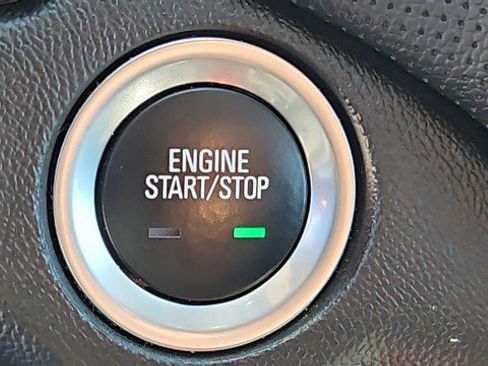 Used 2019 Chevrolet Equinox Premier FWD image 16
