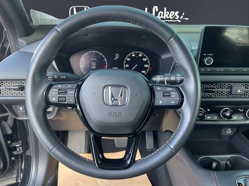 Used 2024 Honda HR-V Sport image 12