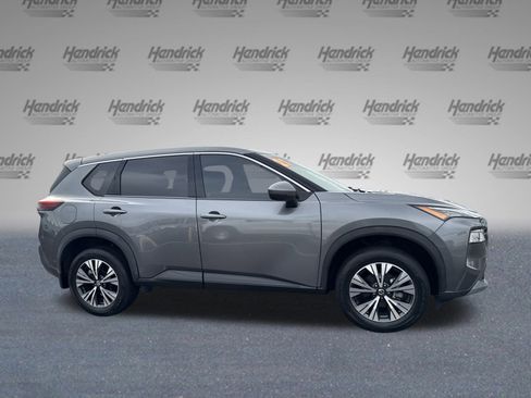 Used 2021 Nissan Rogue SV image 11