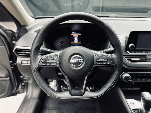 Used 2023 Nissan Altima 2.5 S FWD image 28