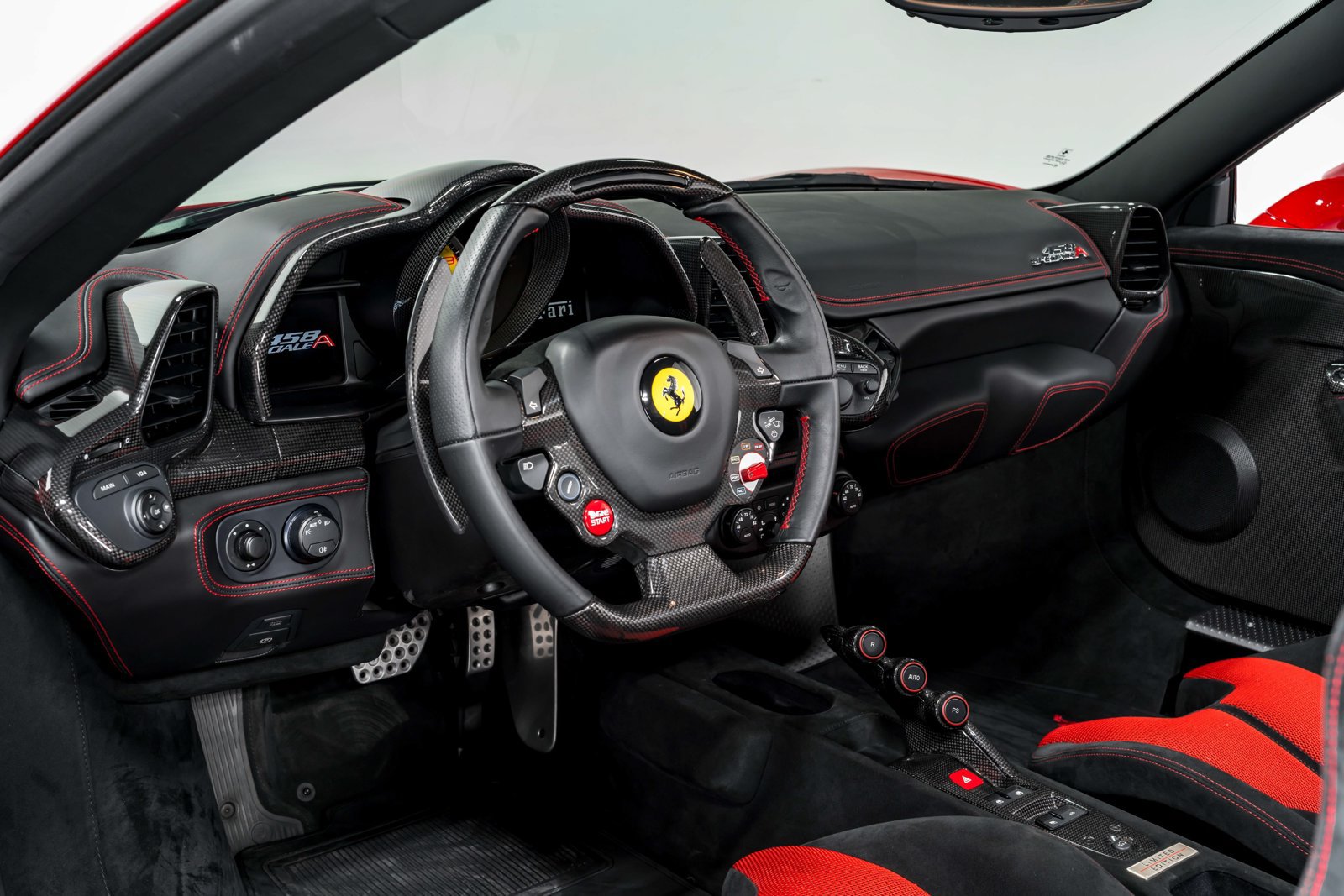 Used 2015 Ferrari 458 Speciale A RWD image 11