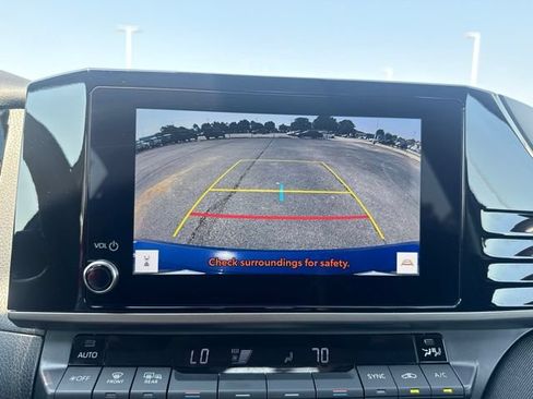 Used 2026 Toyota Camry LE FWD image 32