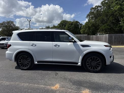 Used 2024 Nissan Armada Platinum w/ Captain's Chairs Package AWD/4WD image 6
