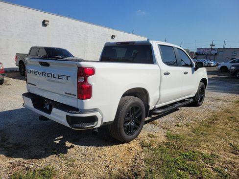 Used 2022 Chevrolet Silverado 1500 Custom w/ Rally Edition AWD/4WD image 11